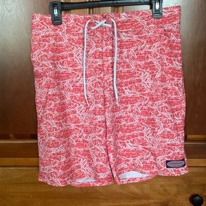 Vineyard Vines men’s swim trunks size 30